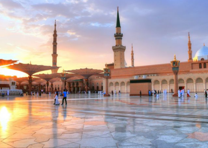 Tips Menjaga Kekhusyukan Ibadah Umrah di Tengah Keramaian